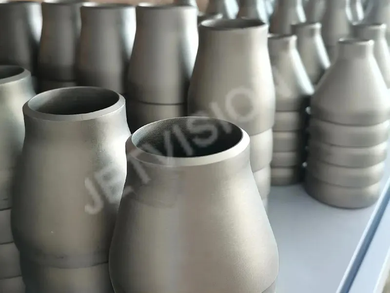 Titanium Reducer,Reductor de titanio,titanium reducer supplier,Concentric Titanium Reducer manufacturer,high quality Eccentric Titanium Reducer,titanium concentric reducer fitting